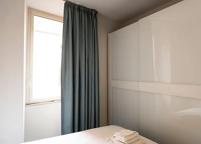 Monti Stay- Steps From Colosseum Apartamento